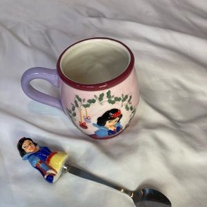 VTG Disney Snow White 3D embossed mug pink with spoon!